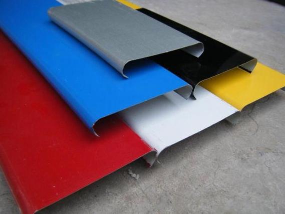 彩鋼扣板和龍骨的尺寸是多少 彩鋼扣板和龍骨的尺寸是多少