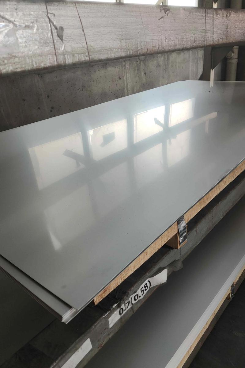 裝修用不銹鋼裝飾板該如何選擇