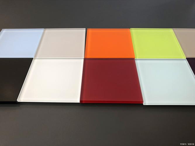 如何識別亞克力板